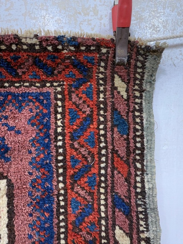 Vintage Beautiful Hand Knotted Oriental Wool Single Bag Face Rug 43x53 Cm gallery