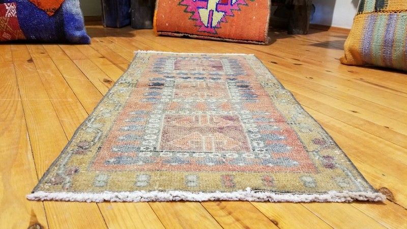 Beautiful Vintage 1970-1980's Wool Pile, Natural Dye Nigde Rug 1’4”x 2’7” gallery