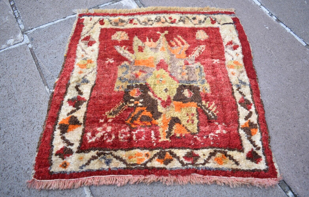 Vintage Turkish Bag Face Rug 17'' x 18'' Anatolian Oushak Bag Face Wall Rug