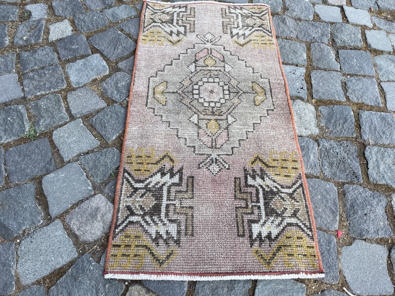 Turkish Vintage Small Rug Handmade Wool Bohemian Bath Mat Rug 1,4 x 2,8 ft gallery