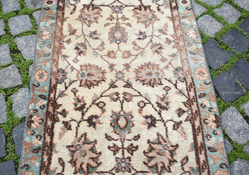 Vintage Turkish Rug 25'' x 52'' Muted Dye Oushak Rug Hand-knotted Wool Pile Rug gallery