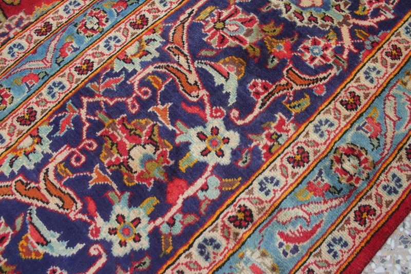 Fine 9'11" x 15'1" Hand-Knotted Wool Area Rug - Traditional Medallion gallery