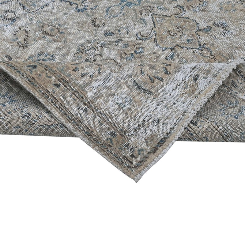 6'3" x 9'4" Uma Vintage Hand-Knotted Wool Area Rug gallery
