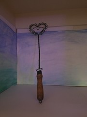 Antique Rug Beater Double Heart Twisted Wire 14.5 ” Rare Hard To Find