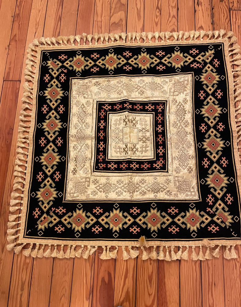 3.3 x3.3 ft. Gold & multi colored Prayer Rug w/ gold tassels