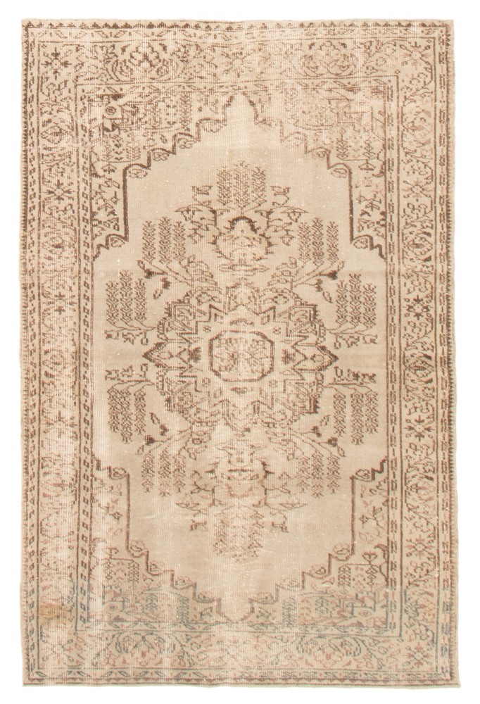 Vintage Hand-Knotted Area Rug 5'0" x 7'10" Traditional Wool Carpet
