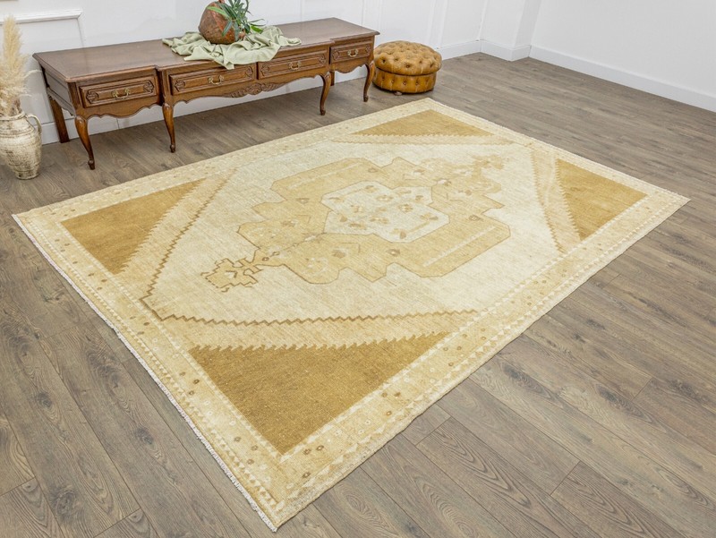 Vintage Turkish Oushak Rug – Handwoven Golden Beige Ivory Medallion 7'x10'5'' gallery