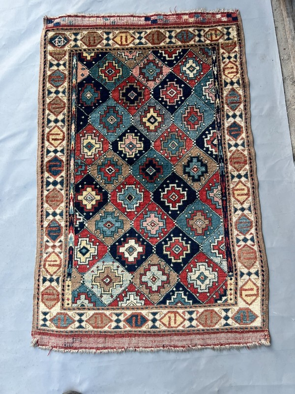 COLLECTORS' ITEM Antique Stunning Caucasus Daghistan Group Shirvan Carpet gallery