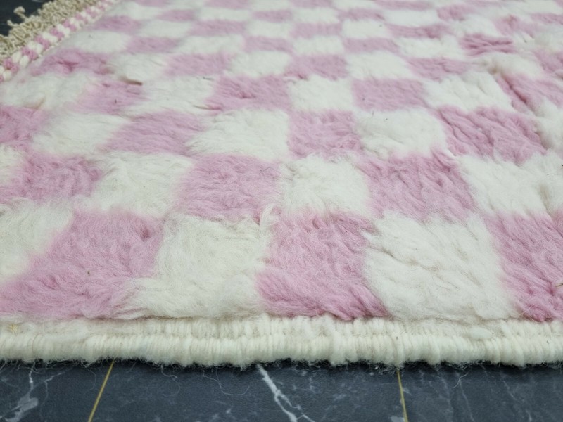 Moroccan Handmade Beni Ourain Rug 5'x7'7" Berber Checkered Pink White Carpet gallery