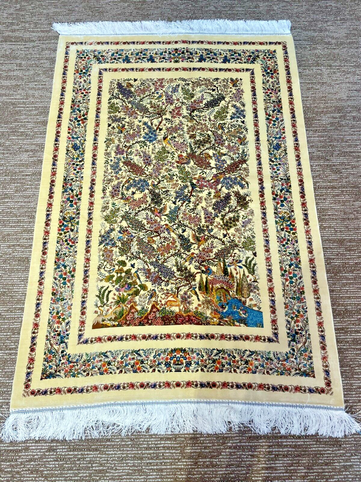 Silk Rug 3 x 5 Feet Floral Bordered High Quality 91 x 152 gallery