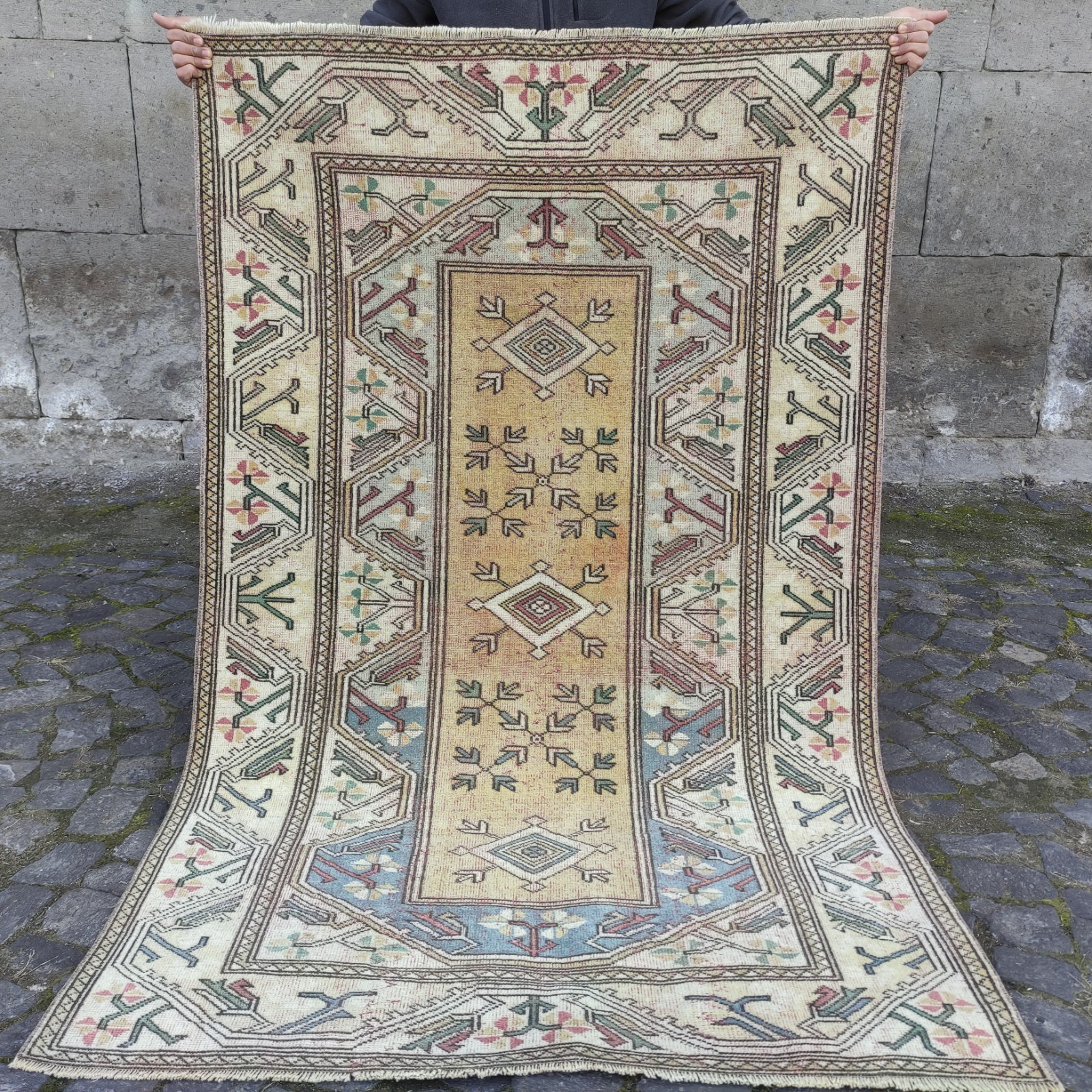 Old Milas Area Rug 3.97 x 6.36 ft , 4x6 Handmade Wool Rug 121 x 194 cm gallery
