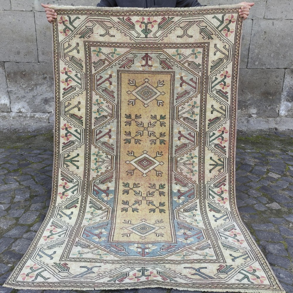 Old Milas Area Rug 3.97 x 6.36 ft , 4x6 Handmade Wool Rug 121 x 194 cm