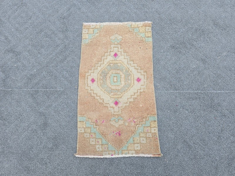 Small Vintage Turkish Oushak Rug 1.2x2.1 Hand Knotted Wool Peach Pink Green gallery