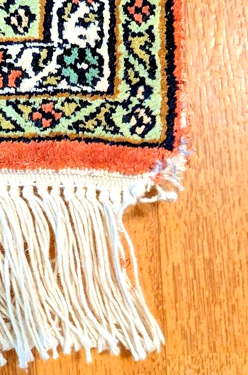 Hand-knotted, Feraghan 4'x6' Wool/Silk Rug, minor dmg, no walk on, or smoking gallery