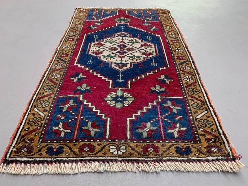 Small Vintage Turkish Rug 95x55 cm, Short Runner, Tribal, Shabby Chic gallery