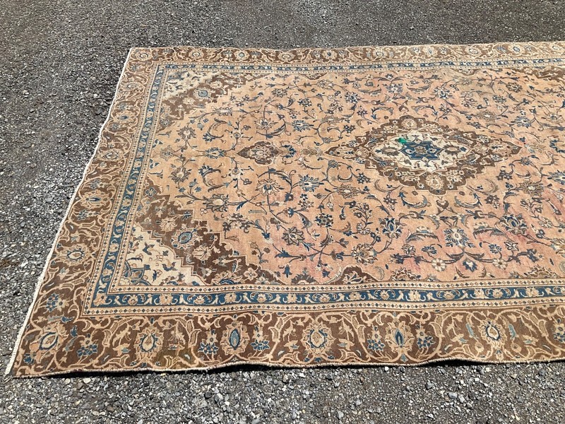 7' X 10' Vintage Distressed Per'sian Handmade Wool Rug gallery