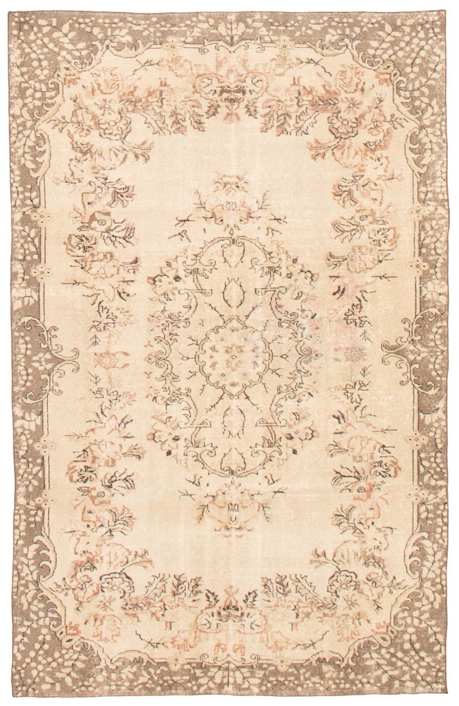 Vintage Hand-Knotted Area Rug 6'4" x 10'0" Traditional Oriental Wool Carpet