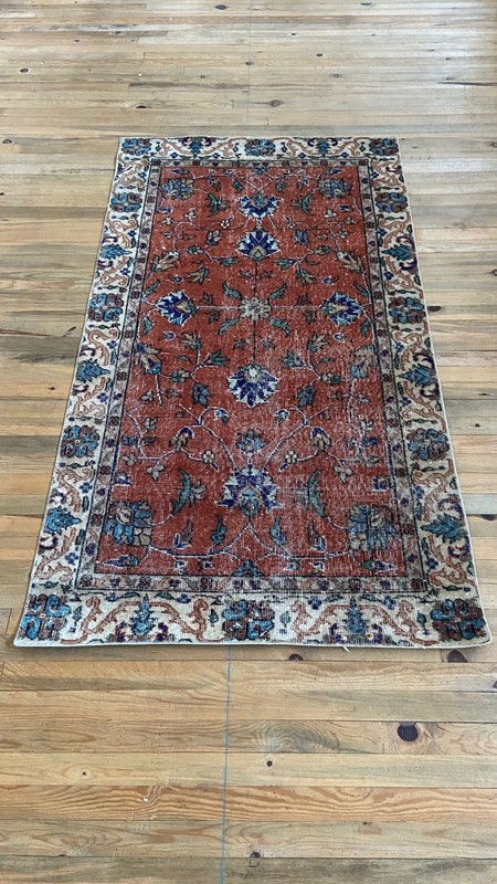 Vintage Handwoven Wool Rug 104x190 cm (3.4x6.2 ft) – Rust Red Oriental Carpet gallery