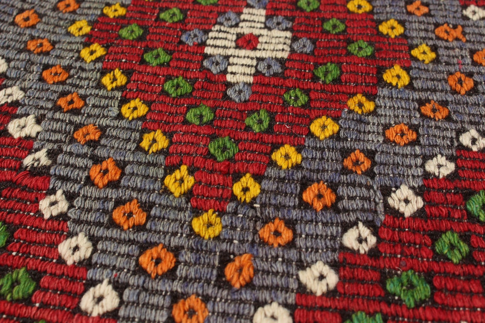 Vintage 6'0" x 10'8" Traditional Wool Hand Woven Oriental Area Rug gallery