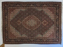 oriental carpet, wool/silk, 81″ x 59″, perfect condition, 324 kn/in.