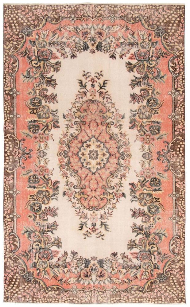Vintage Hand-Knotted Area Rug 5'8" x 9'6" Traditional Oriental Wool Carpet