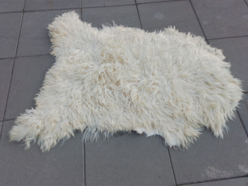 Natural Long-Haired Mohair Goat Hide – Soft Cream Sheepskin Style Throw BES gallery