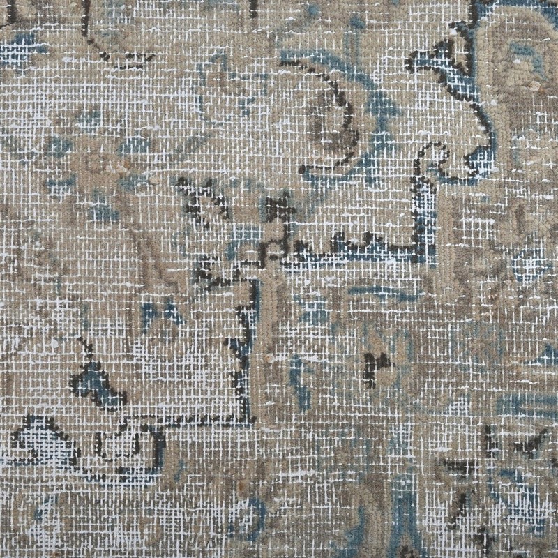 6'3" x 9'4" Uma Vintage Hand-Knotted Wool Area Rug gallery