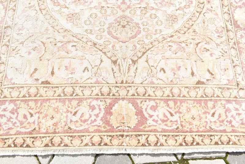 Vintage Turkish Rug 65'' x 115'' Muted Dye Kayseri Rug Hand-knotted Wool Rug gallery