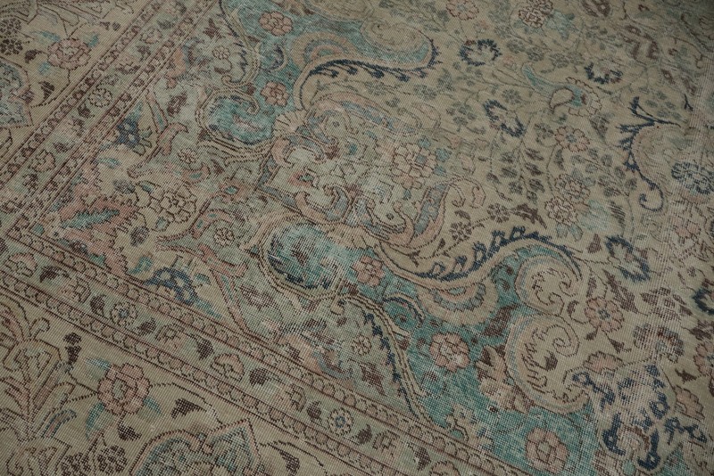 Traditional Living Room Area Rug with Rich Details and Unique Charm Carpet 10x12 gallery