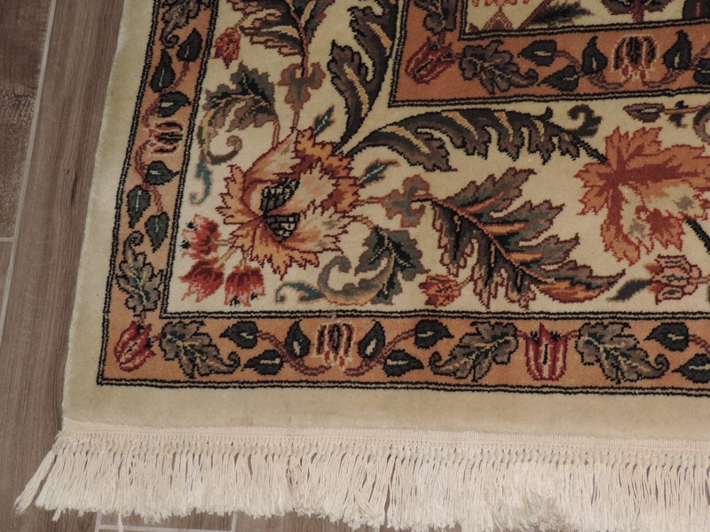 9x13ft. Handmade Floral Design Wool Room Size Rug gallery