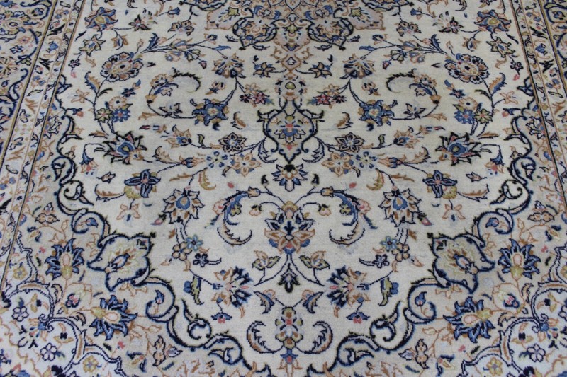 A good example of a Keshan carpet with fine floral design 300 x 197 cm gallery