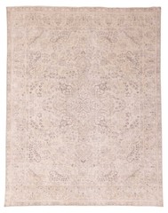Vintage 9’11” x 12’3″ Traditional Hand Knotted Vegetable Dye Wool Area Rug