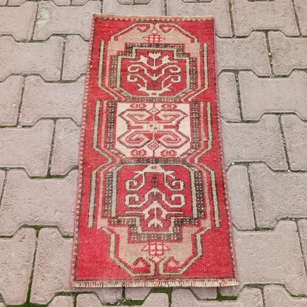 Red Beige 1x2 Vintage Turkish Wool Rug For Entryway Bedside - Tariff Free