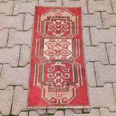 Red Beige 1×2 Vintage Turkish Wool Rug For Entryway Bedside – Tariff Free