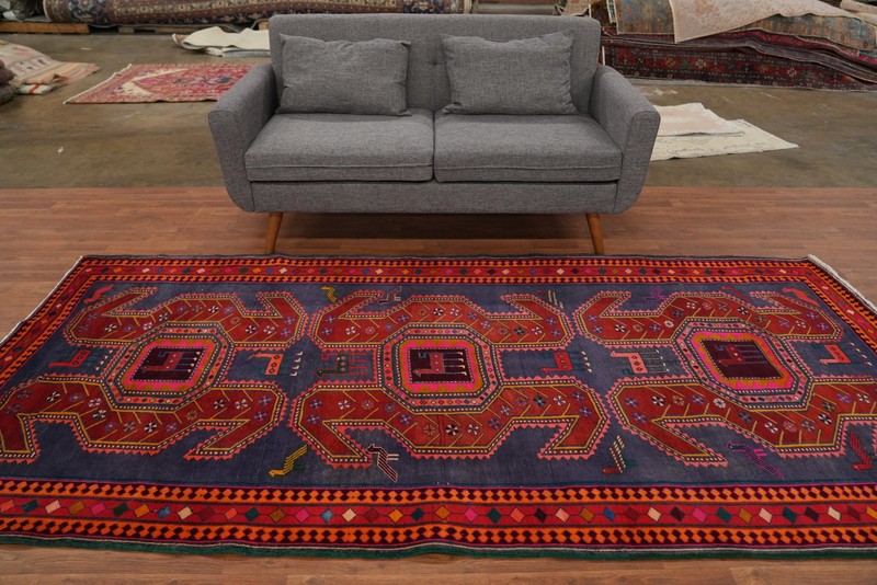 Vintage Traditional Style Animals Wool Area Rug 5x10 ft Hand-knotted gallery
