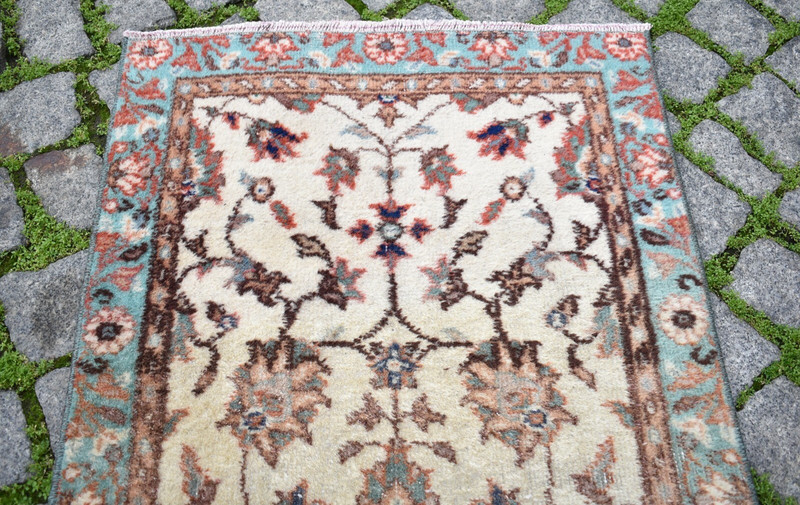 Vintage Turkish Rug 25'' x 52'' Muted Dye Oushak Rug Hand-knotted Wool Pile Rug gallery