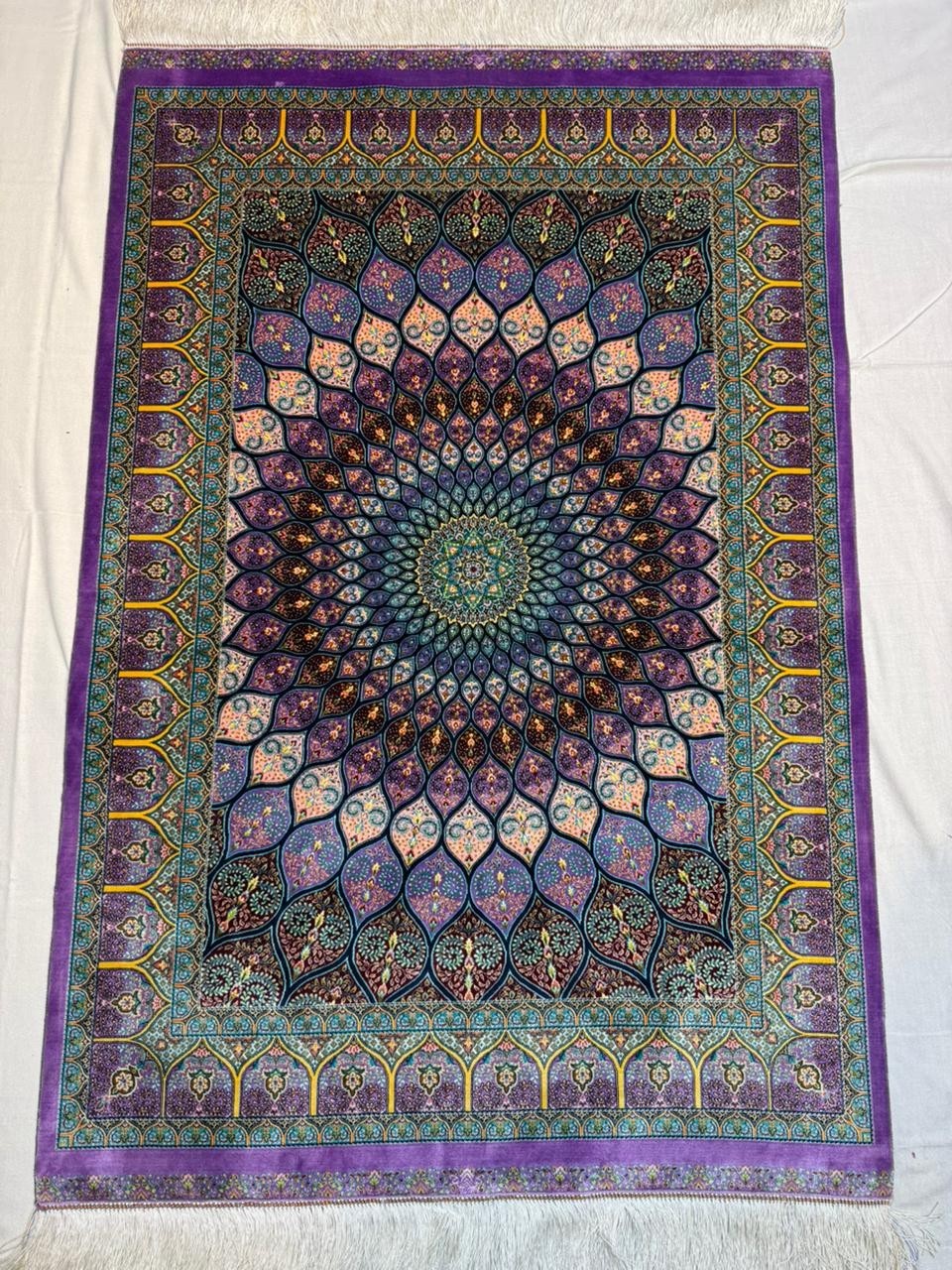 Silk Rug 3 x 5 Feet Floral Dome Design High Quality Soft Luxurious Carpet gallery