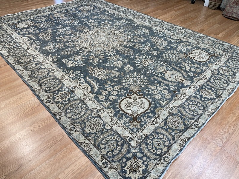 Fantastic Floral - 1940s Antique Vintage Rug - Oriental Carpet - 7.7 x 10.9 ft. gallery