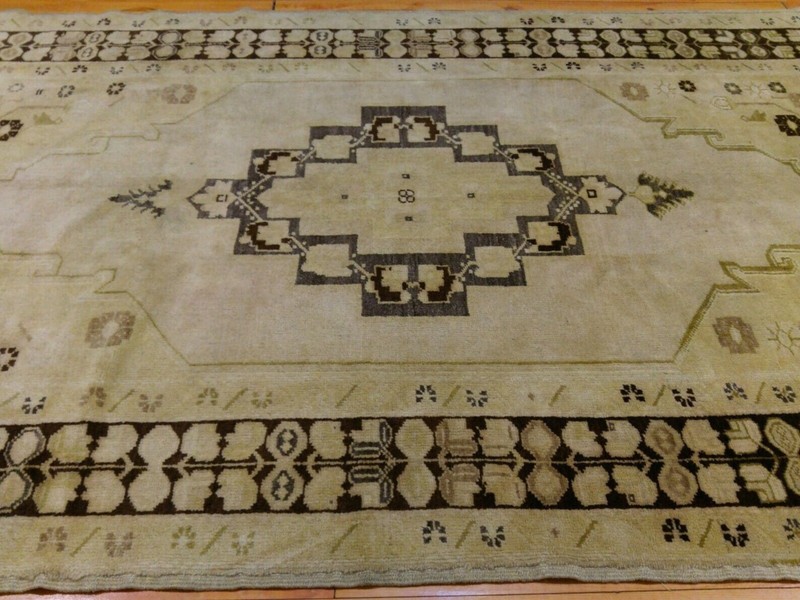Lovely Antique Ca1900-1939s Muted Colors Natural Dyes Ushak Rug 4’4”x 9’6” gallery