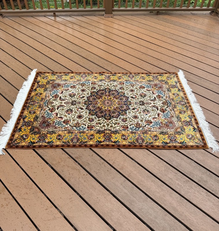 High Quality Silk Rug Wall Hanging Pictorial Persiann’ Silk Rug Carpet 3x5 Ft gallery