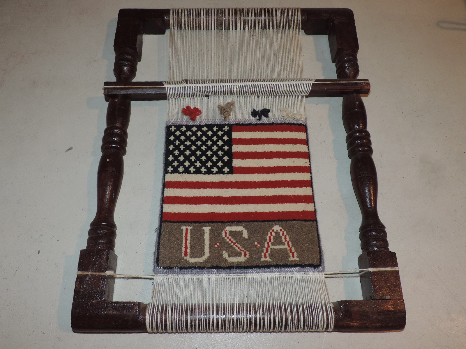 Handwoven Pictoral Wool on Loom gallery