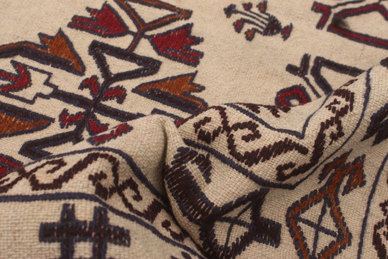 Vintage 4'3" x 6'2" Traditional Wool Hand Woven Oriental Area Rug gallery