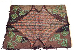 Vintage Primitive Hand Hooked Rag Rug Folk Art Leaf Textile Wall Decor 25½ x 19½