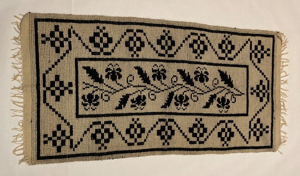 Vtg 1970s Hand Woven Wool Rug Black Beige 52" x 25"