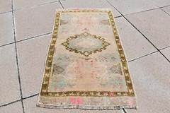 Doormat Oushak Rug,1’5 x 2’7 ft,Turkish Rug, Vintage,Bohemian Rug, Anatolian Rug