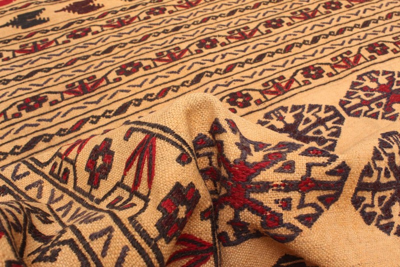 Vintage 4'2" x 6'8" Traditional Wool Hand Woven Oriental Area Rug gallery