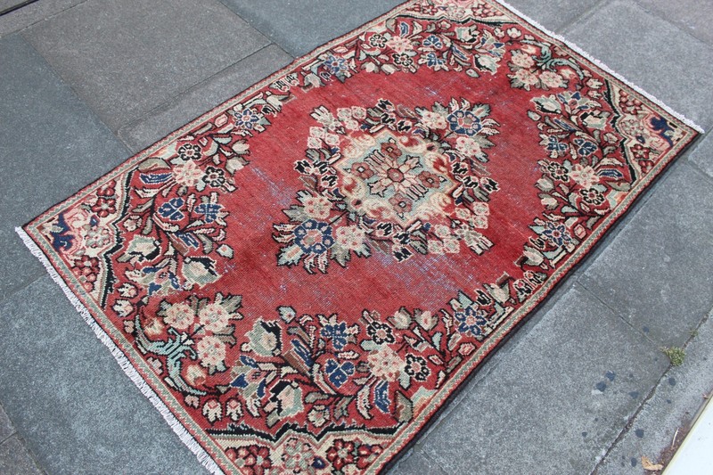 Vintage Worn Hand Made Traditional Oriental Wool Pink Large Rug 170x105cm gallery