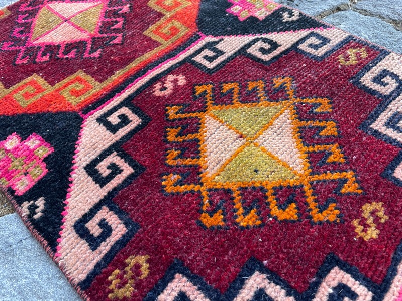 Turkish Vintage Small Rug Handmade Wool Bohemian Bath Mat Rug 1,2 x 2,7 ft gallery