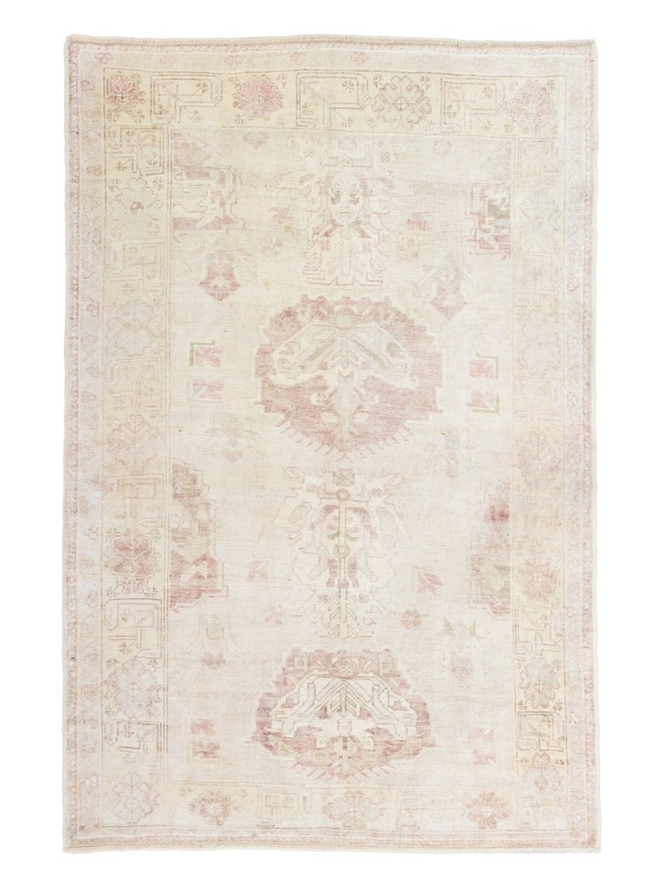 Vintage Oushak Rug 4.6 x 6.5 ft – Blush Almond Tones – Soft Quiet Luxury Accent