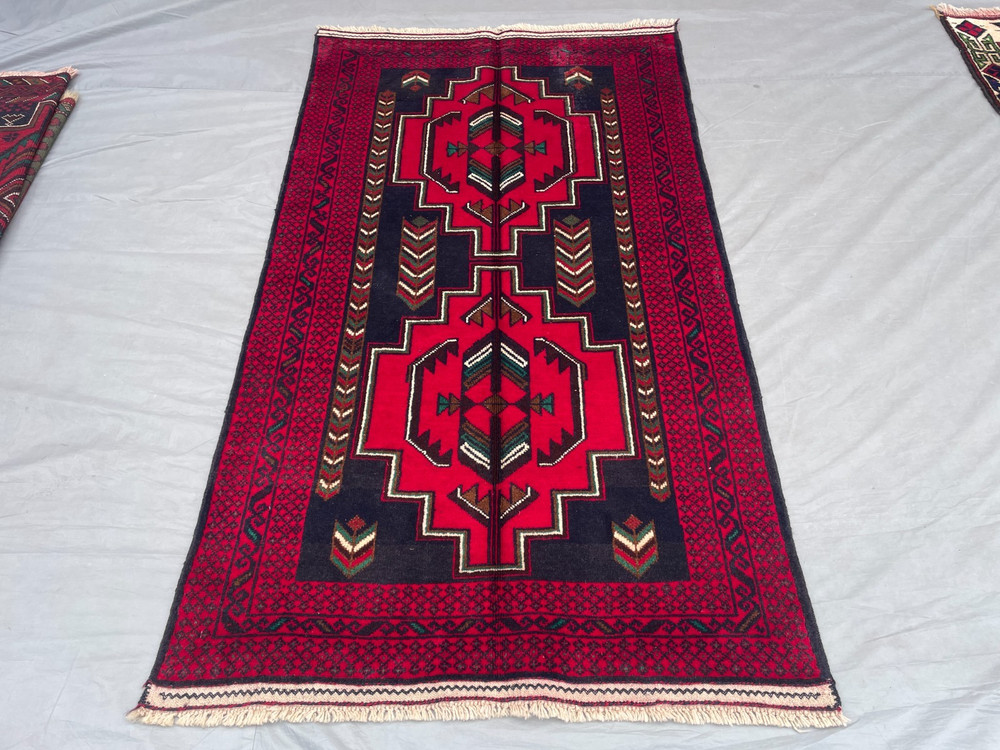 2'11x4'11 ft Vintage Turkmen Hand Knotted Wool Red Black Dual Medallion Area Rug
